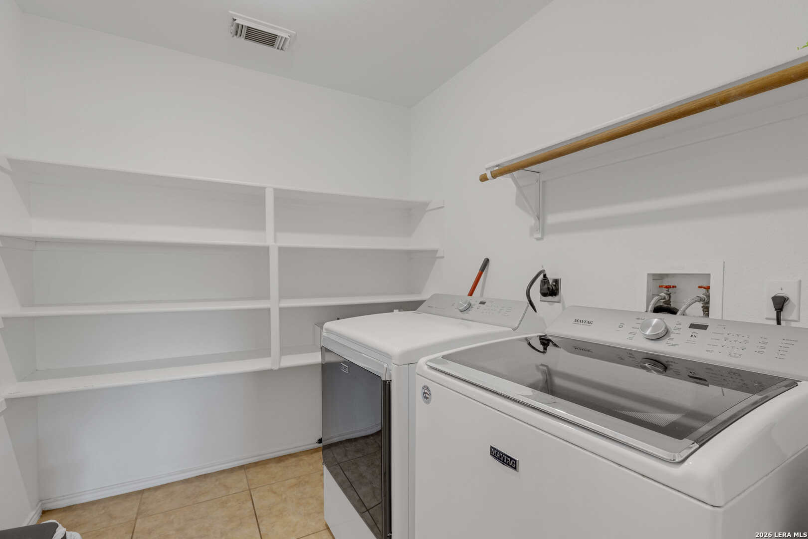 8819 Burgandy, San Antonio, TX 78240