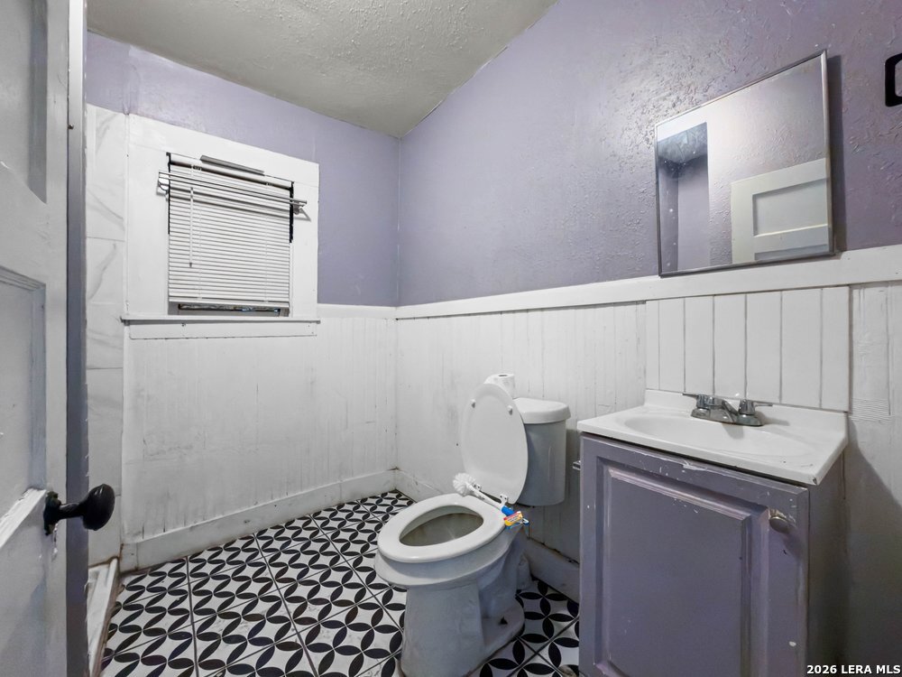 2407 San Fernando, San Antonio, TX 78207
