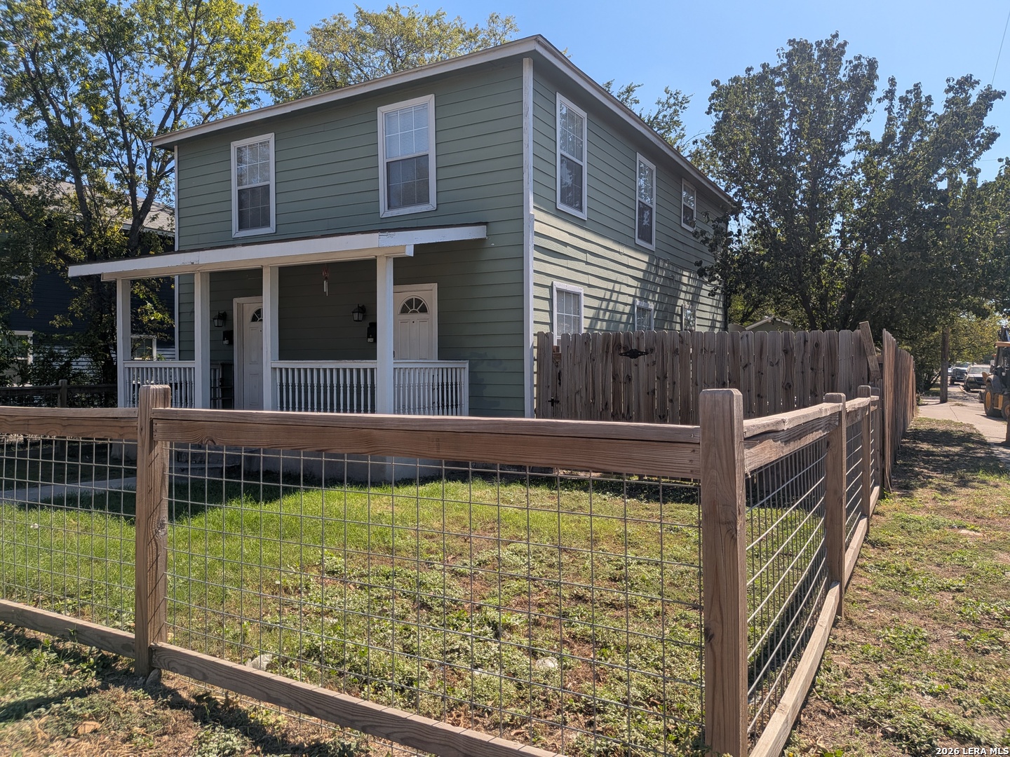 1340 W RIDGEWOOD CT, San Antonio, TX 78201