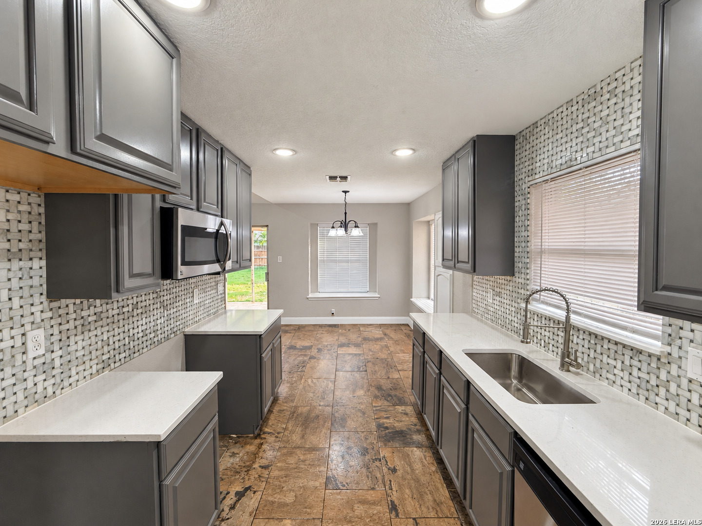 9734 Hidden Ledge, San Antonio, TX 78250