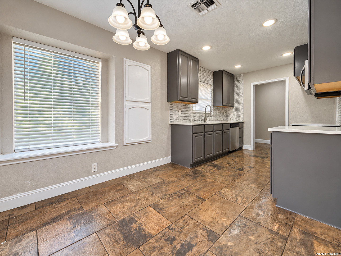 9734 Hidden Ledge, San Antonio, TX 78250