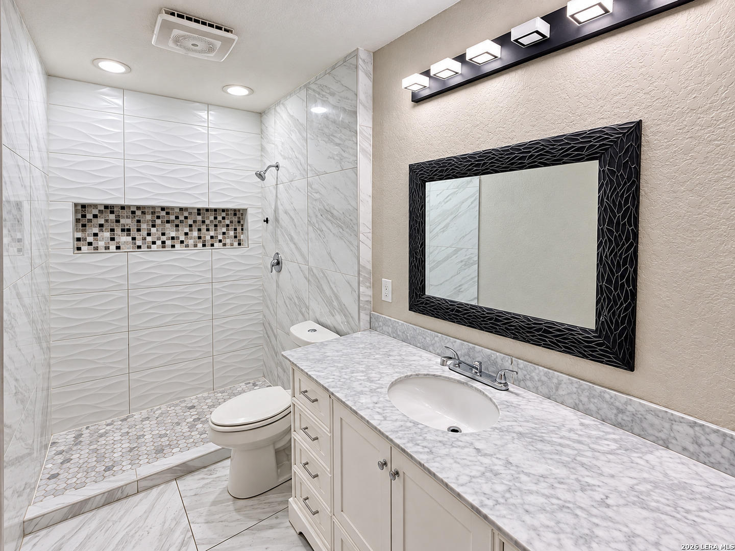 9734 Hidden Ledge, San Antonio, TX 78250