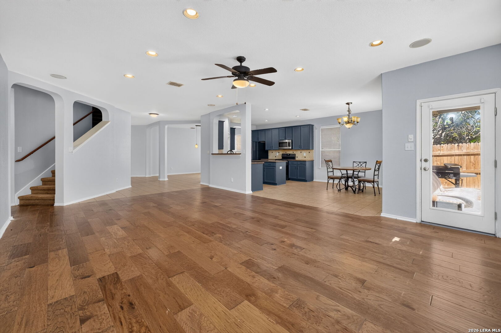 6243 OZONA ML, San Antonio, TX 78253