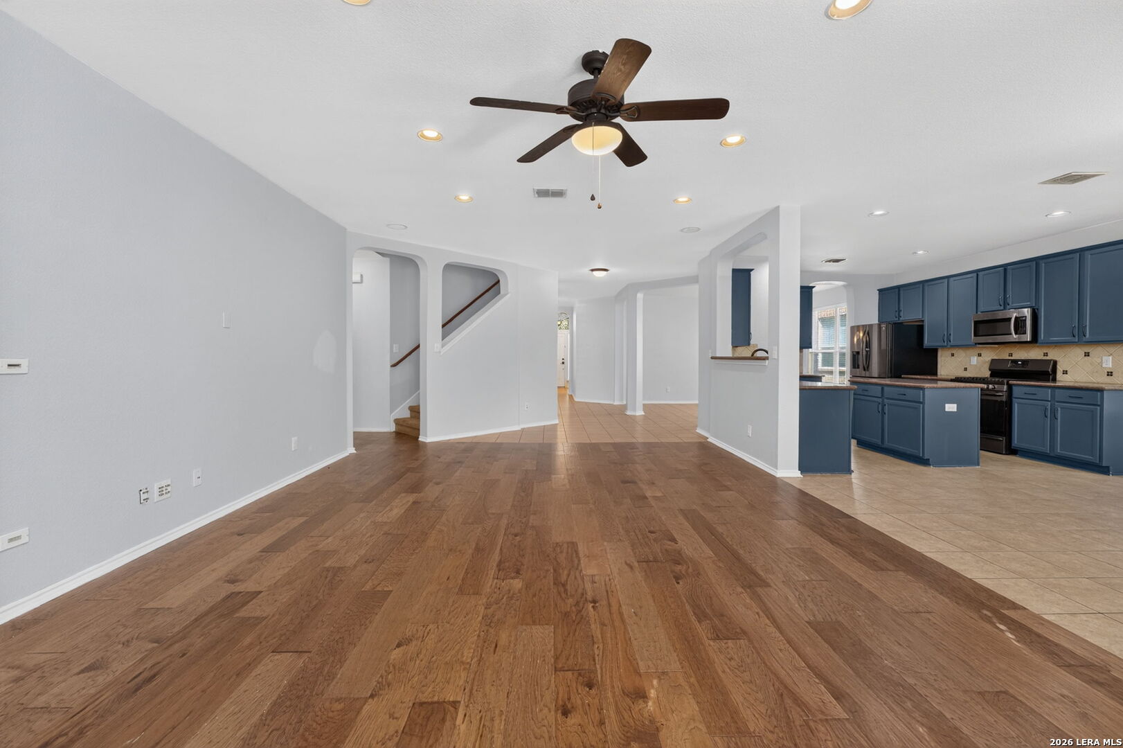 6243 OZONA ML, San Antonio, TX 78253