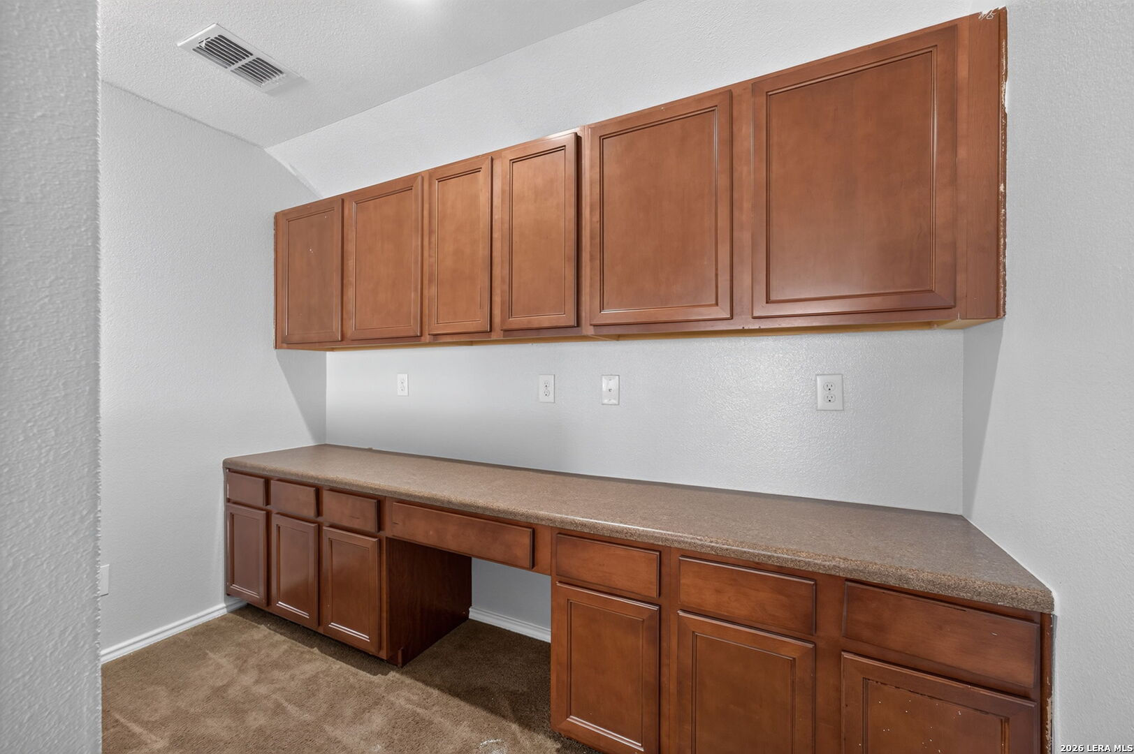 6243 OZONA ML, San Antonio, TX 78253