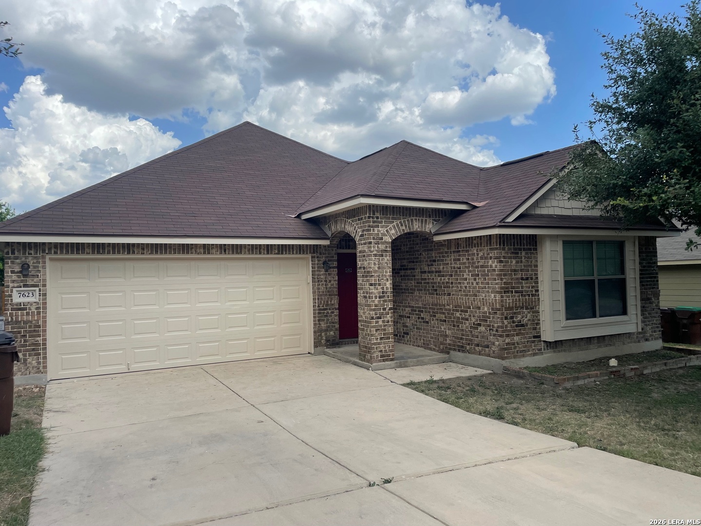 Property photo for 7623 STERLING MNR, Converse, TX
