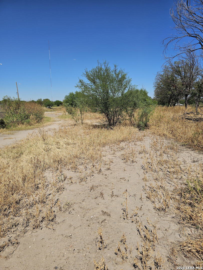 508 E. AMISTAD AVE, Quemado, TX 78877