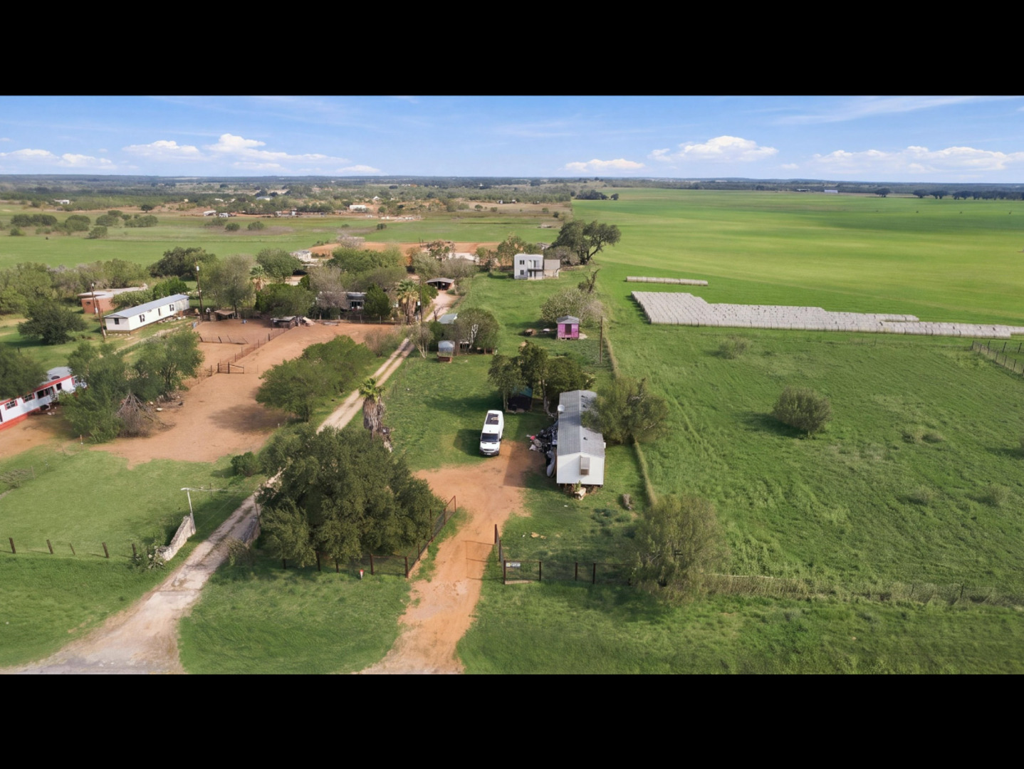 4122 W Fm 476, Poteet, TX 78065