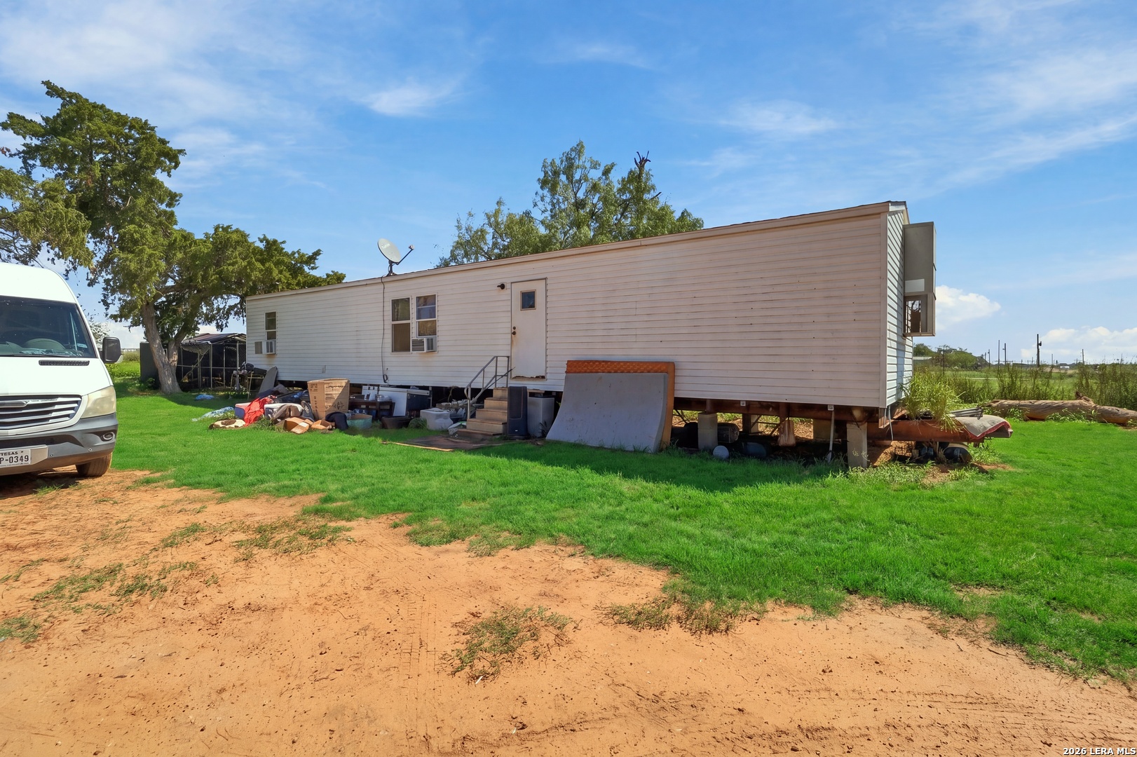 4122 W Fm 476, Poteet, TX 78065