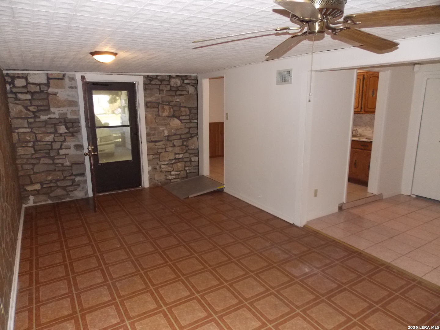 526 W ACADEMY ST, San Antonio, TX 78226