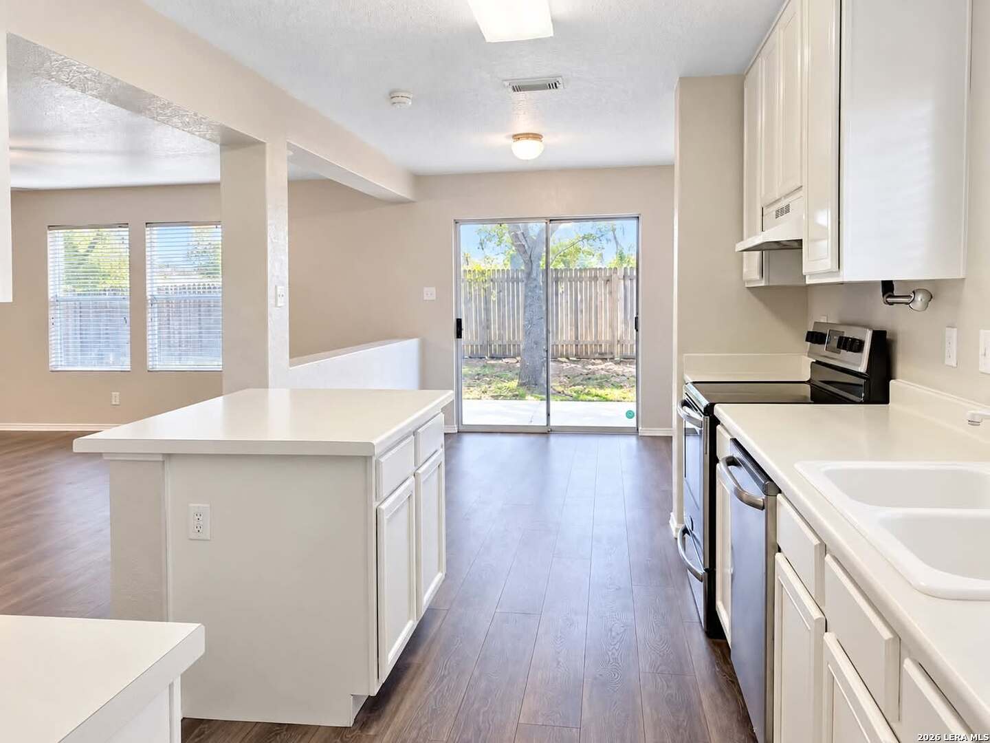 5542 Spring Day, San Antonio, TX 78247