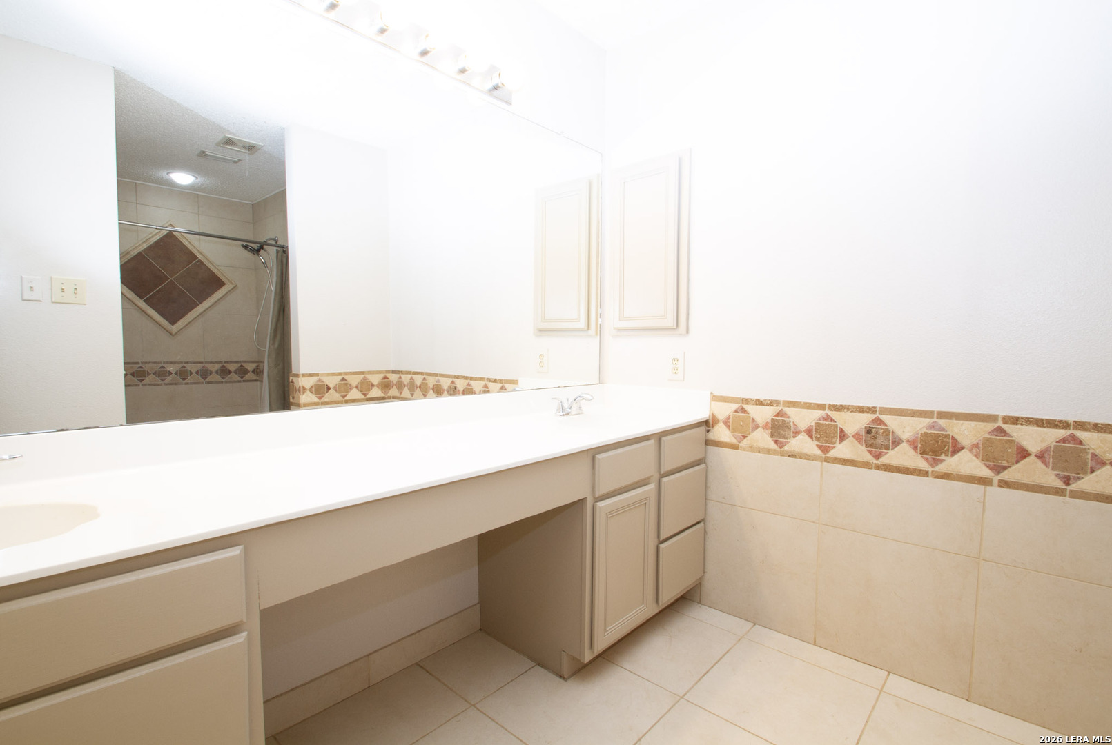 17515 EMERALD CANYON DR, San Antonio, TX 78232