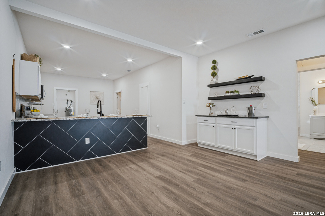 1149 E Highland Blvd, San Antonio, TX 78210
