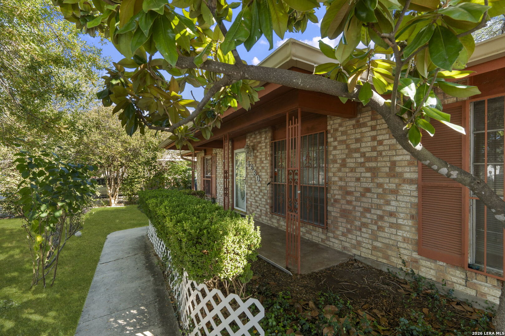 8630 Bravo Valley Street, San Antonio, TX 78227