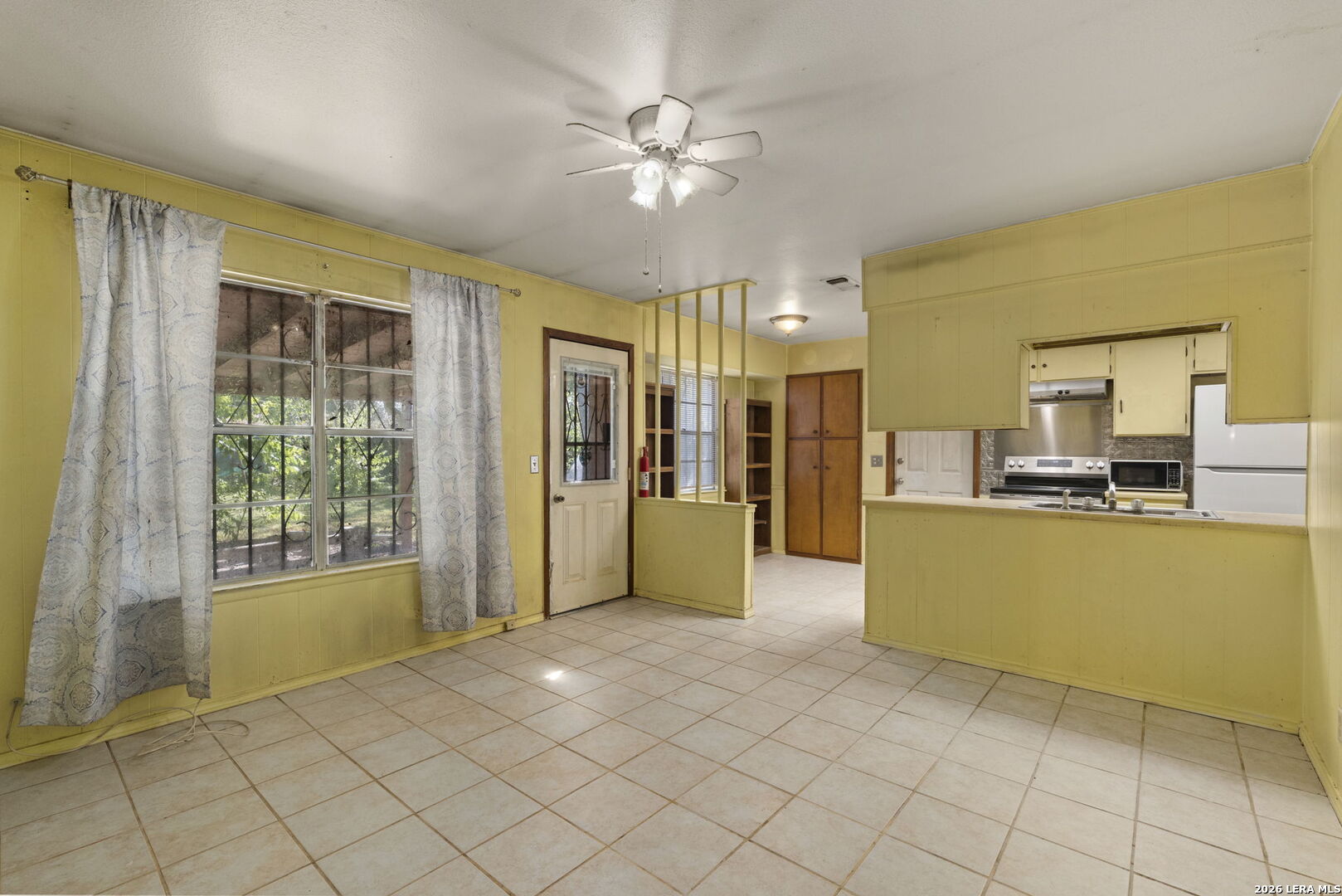 8630 Bravo Valley Street, San Antonio, TX 78227