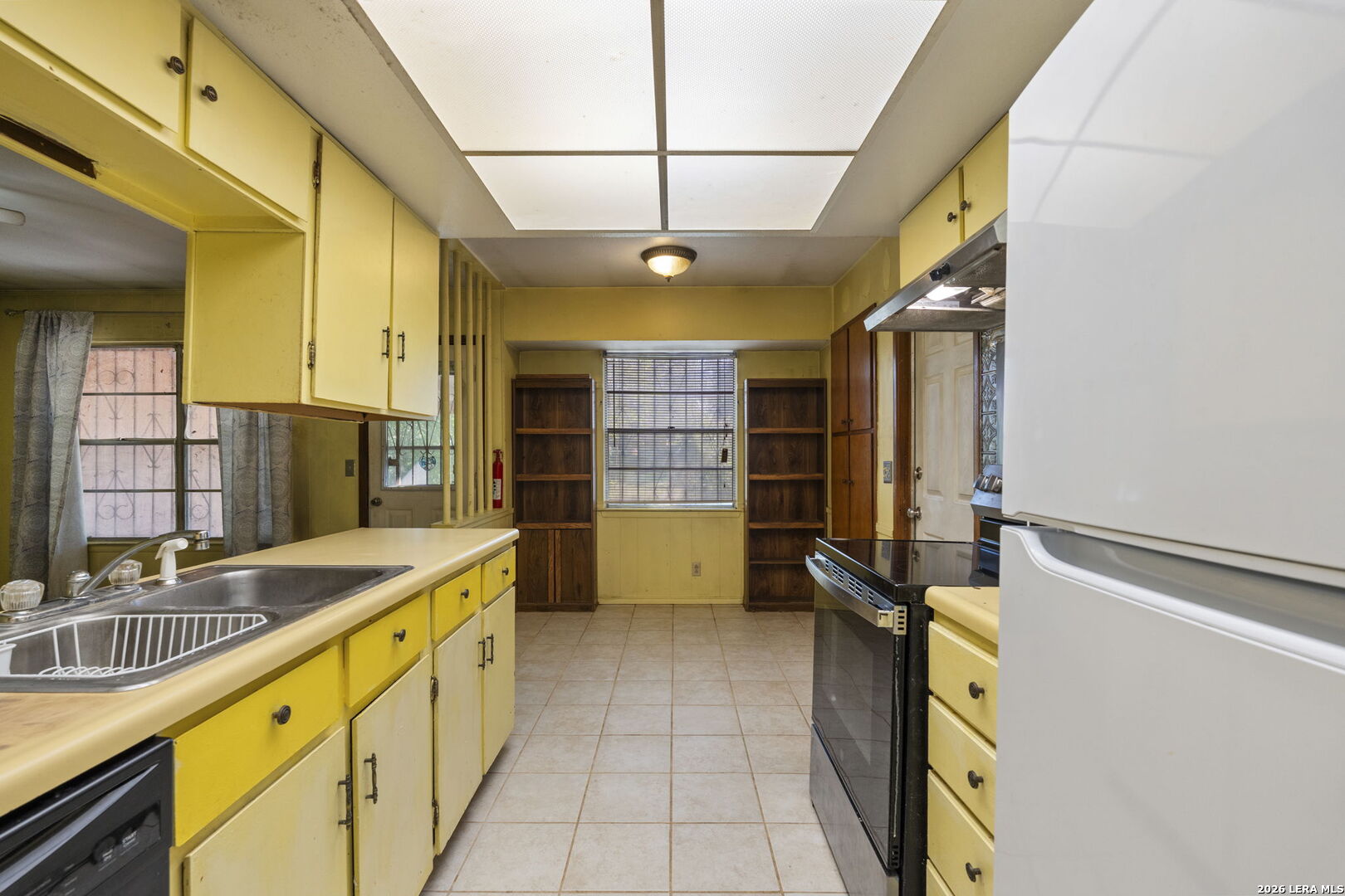 8630 Bravo Valley Street, San Antonio, TX 78227