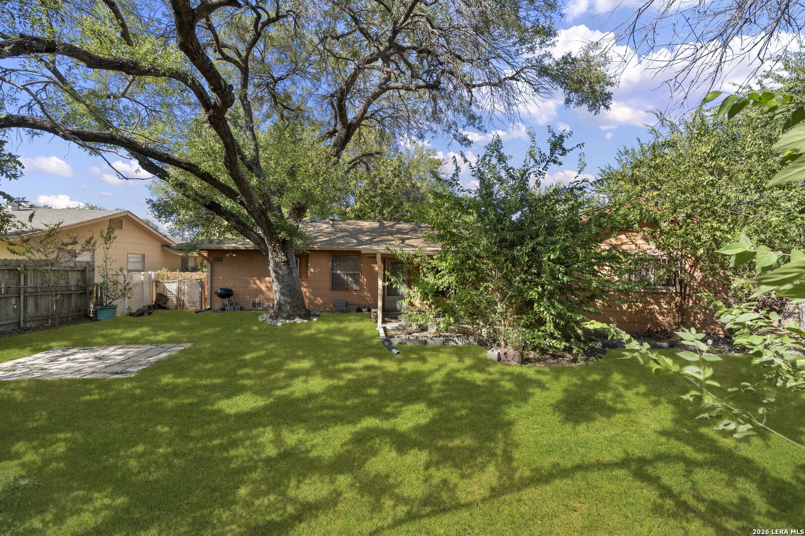 8630 Bravo Valley Street, San Antonio, TX 78227