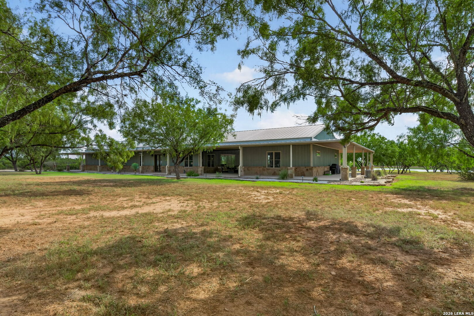 510 County Road 336, Charlotte, TX 78011