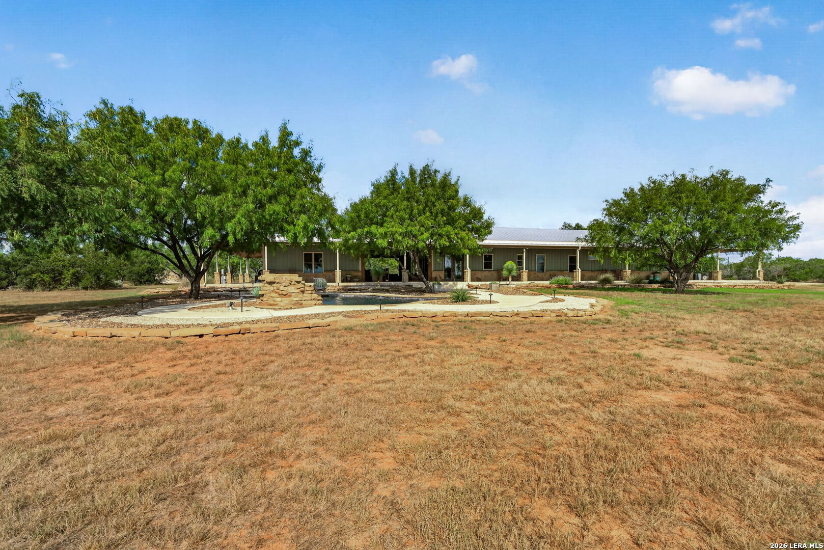 510 County Road 336, Charlotte, TX 78011