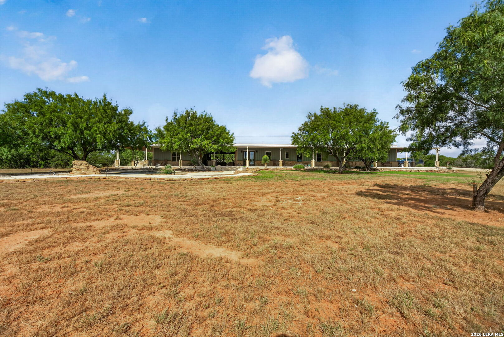 510 County Road 336, Charlotte, TX 78011