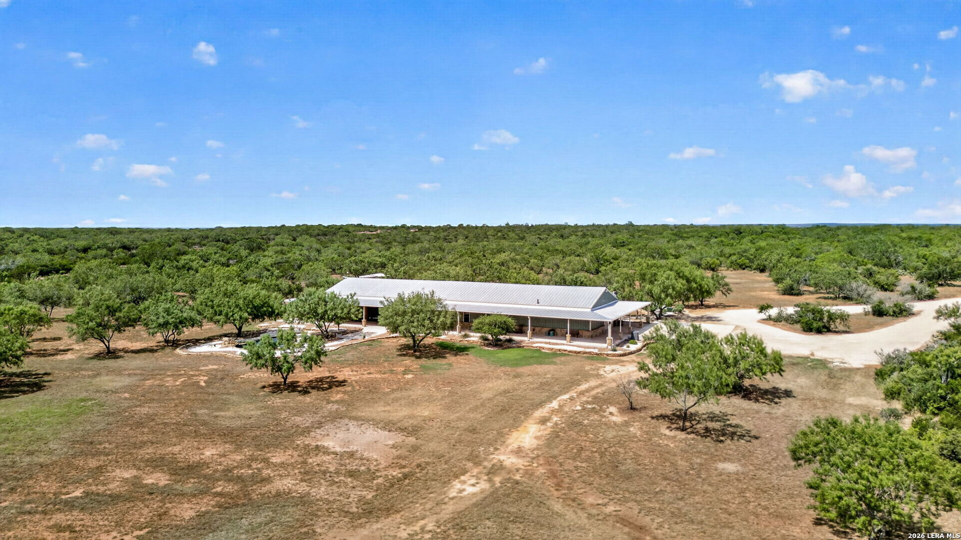 510 County Road 336, Charlotte, TX 78011