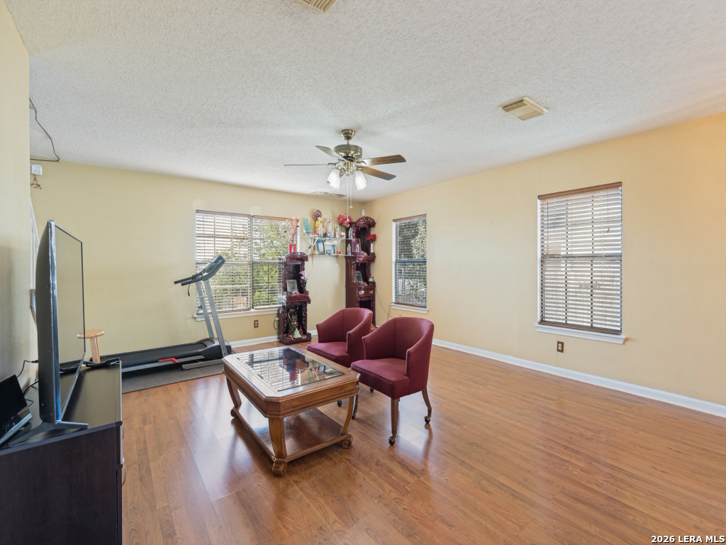 8022 Chestnut Ash Dr, Converse, TX 78109