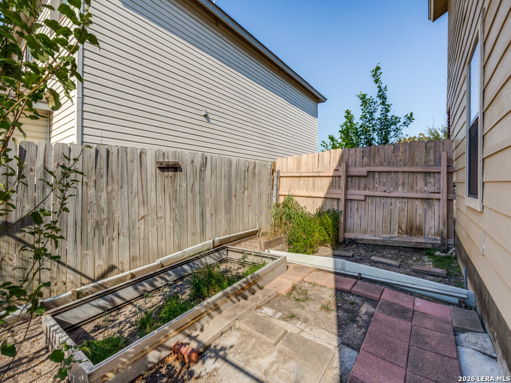 8022 Chestnut Ash Dr, Converse, TX 78109