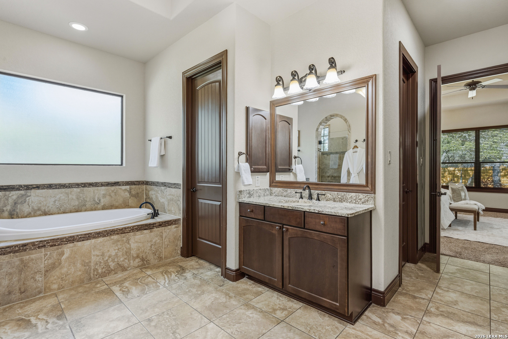 8131 Colonial Woods, Boerne, TX 78015