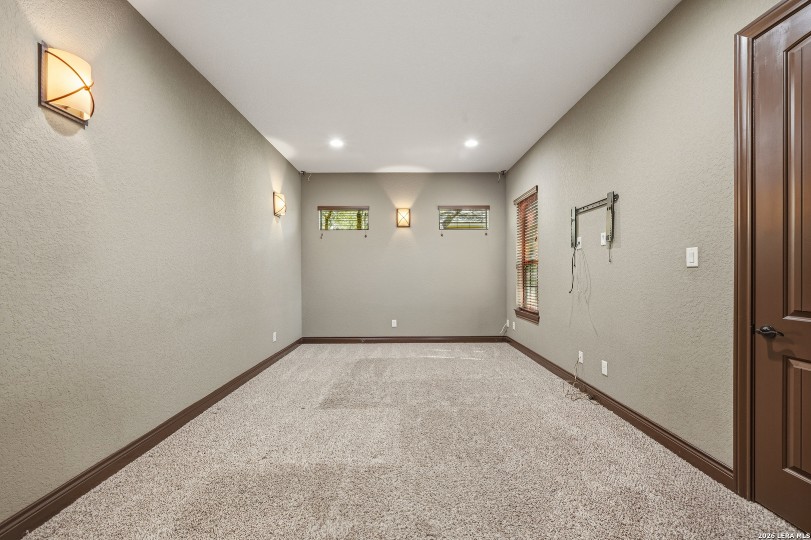 8131 Colonial Woods, Boerne, TX 78015