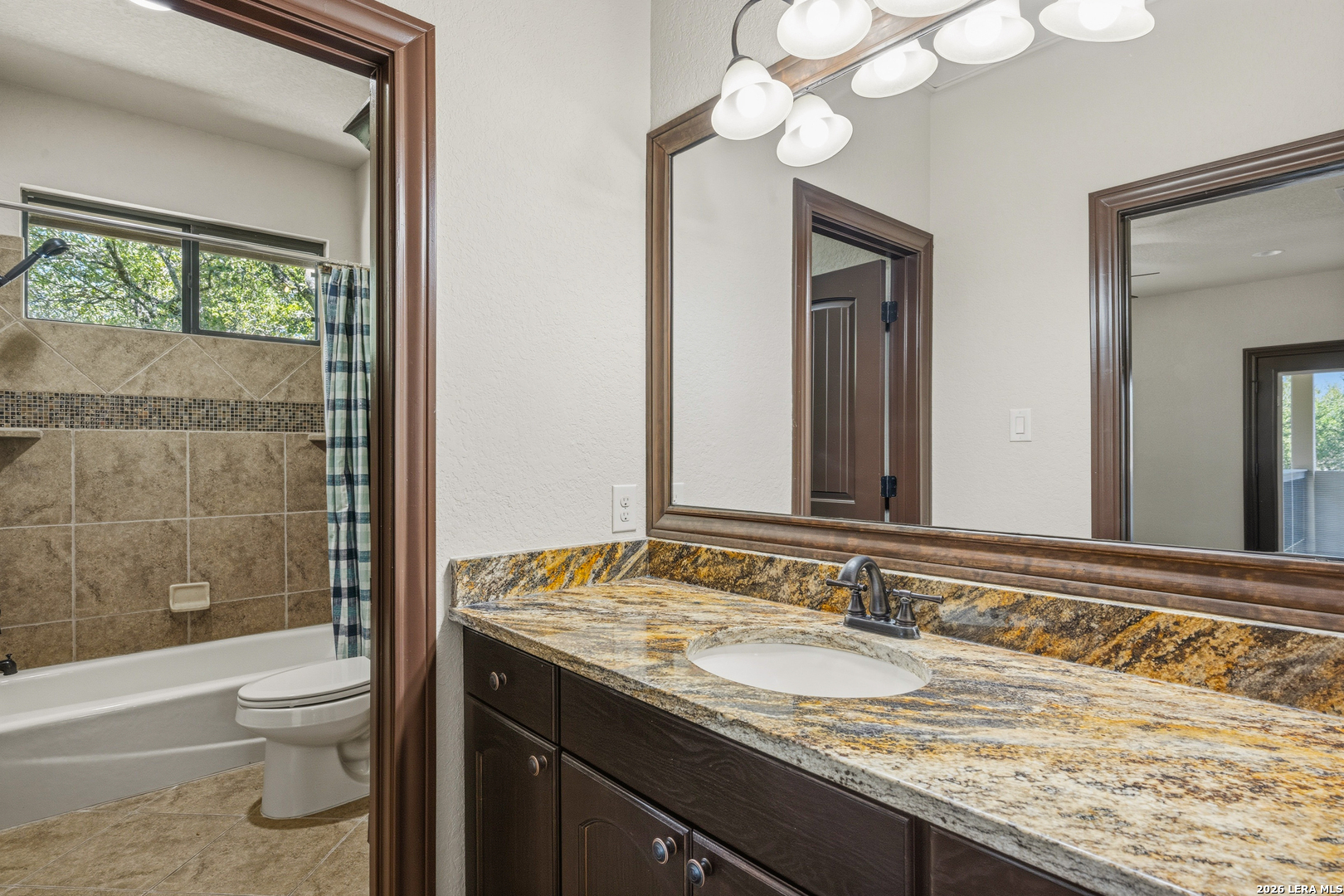 8131 Colonial Woods, Boerne, TX 78015