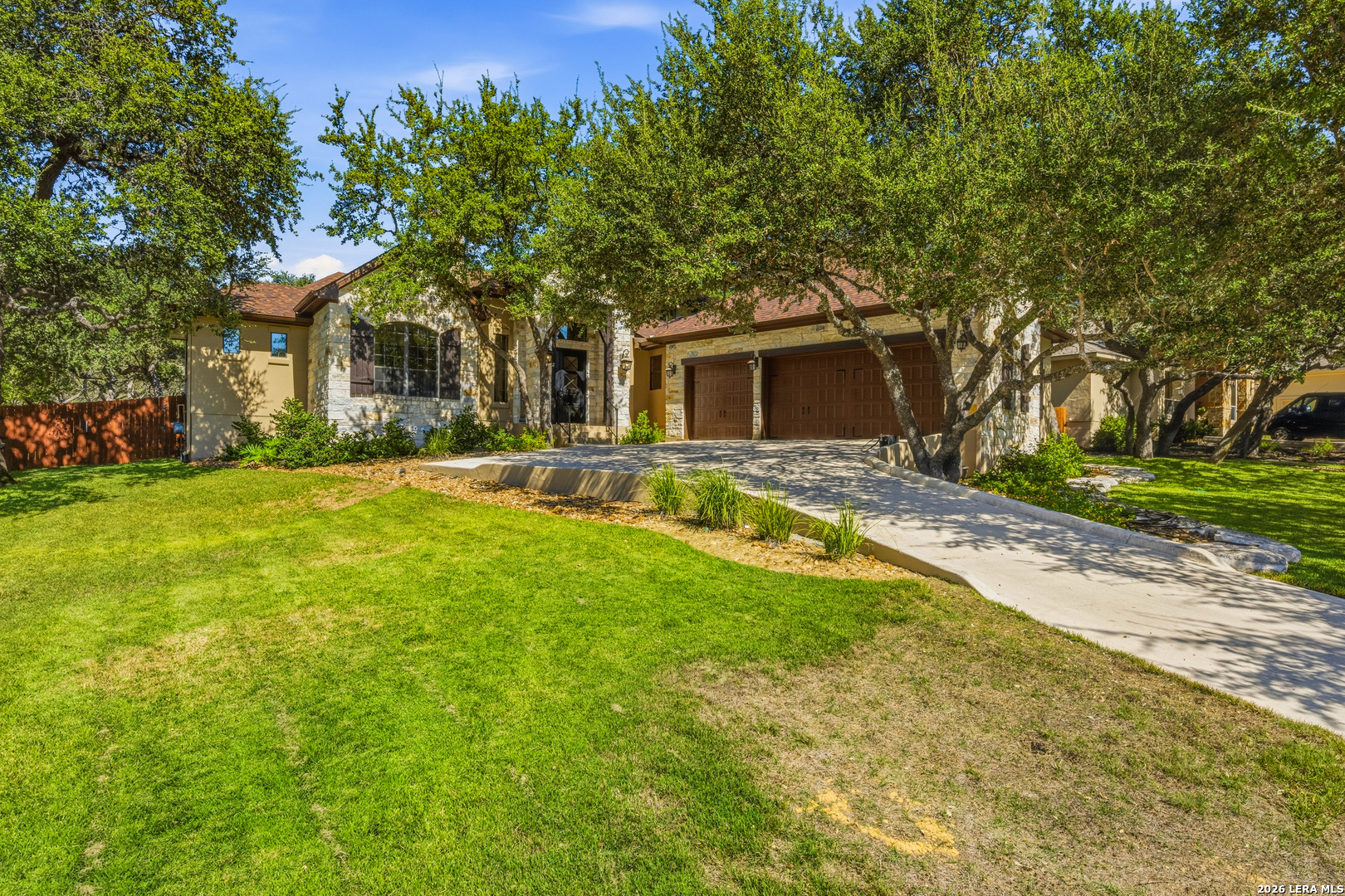 8131 Colonial Woods, Boerne, TX 78015