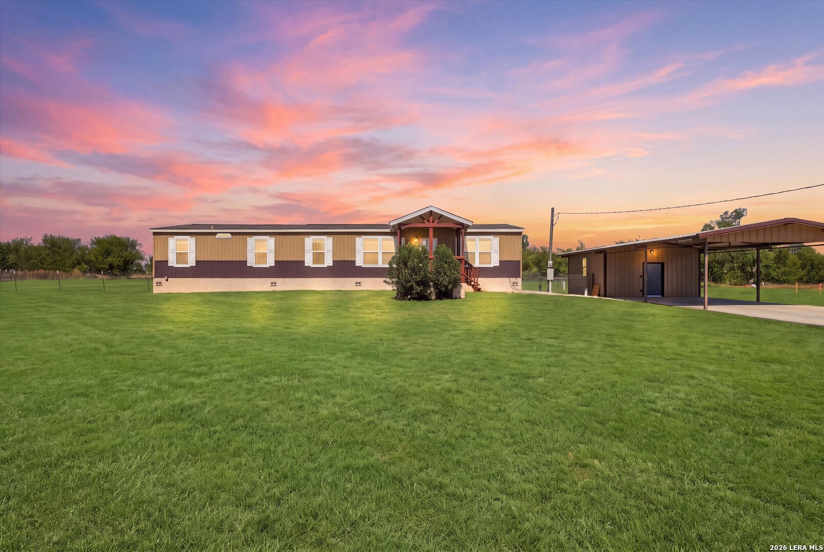 12627 TORO DR, Atascosa, TX 78002