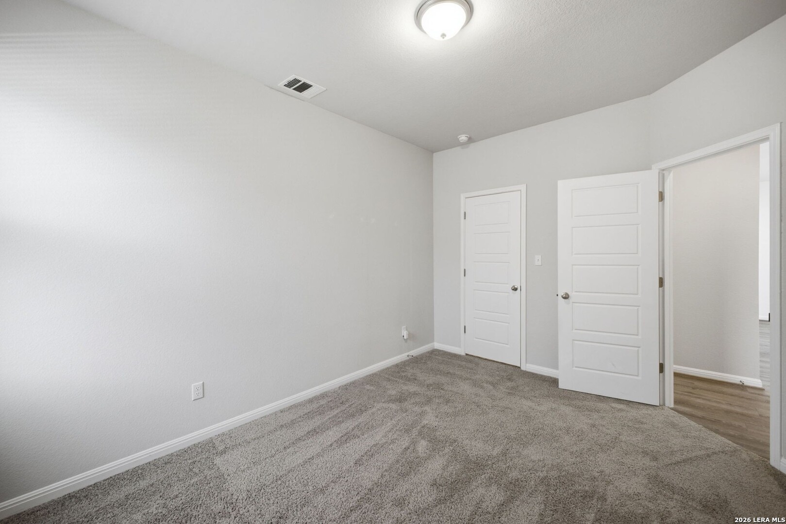 104 LADOLIA LN, San Marcos, TX 78666
