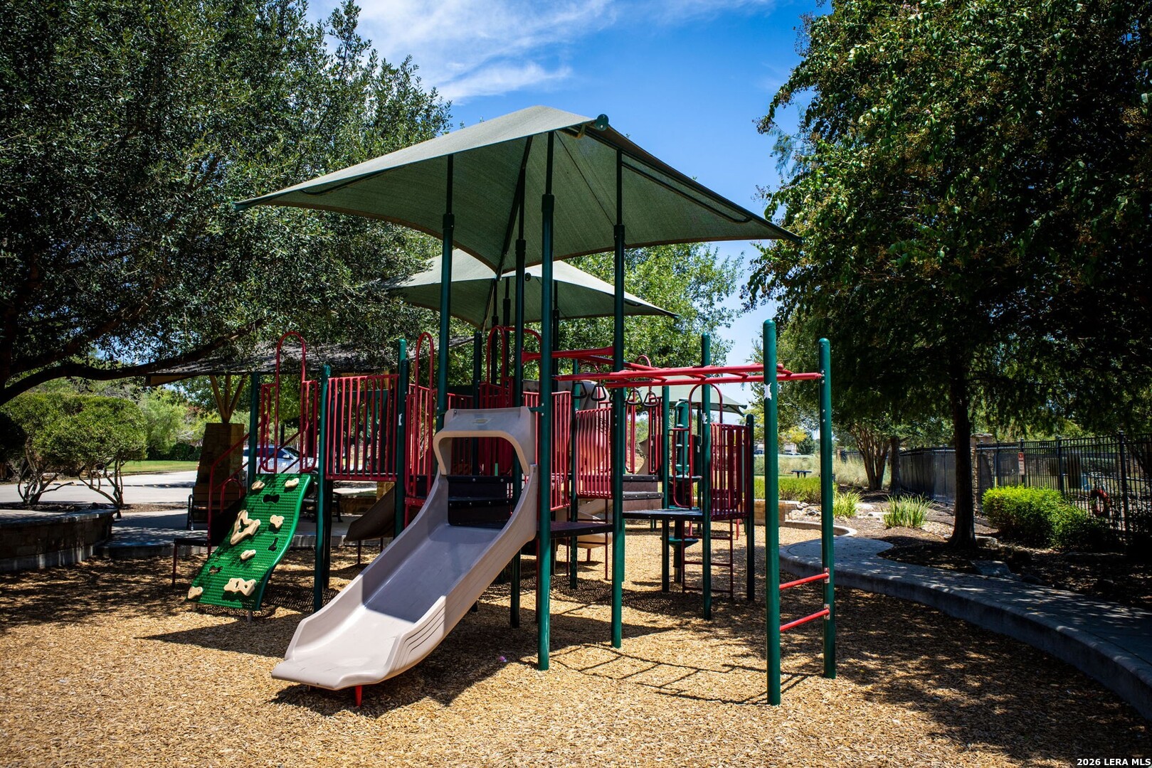 104 LADOLIA LN, San Marcos, TX 78666