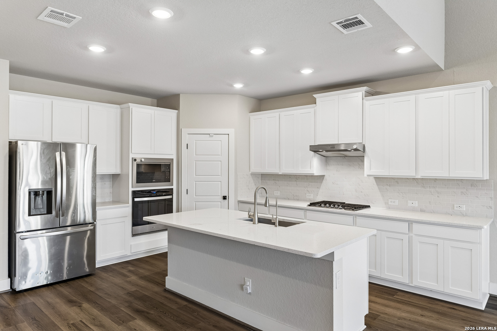Island Kitchen