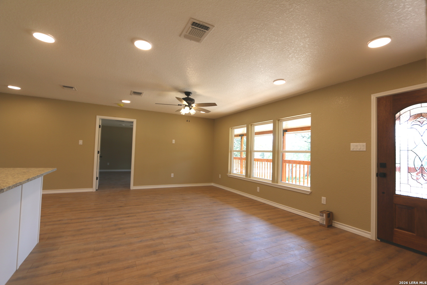 146 Hickory Run, La Vernia, TX 78121