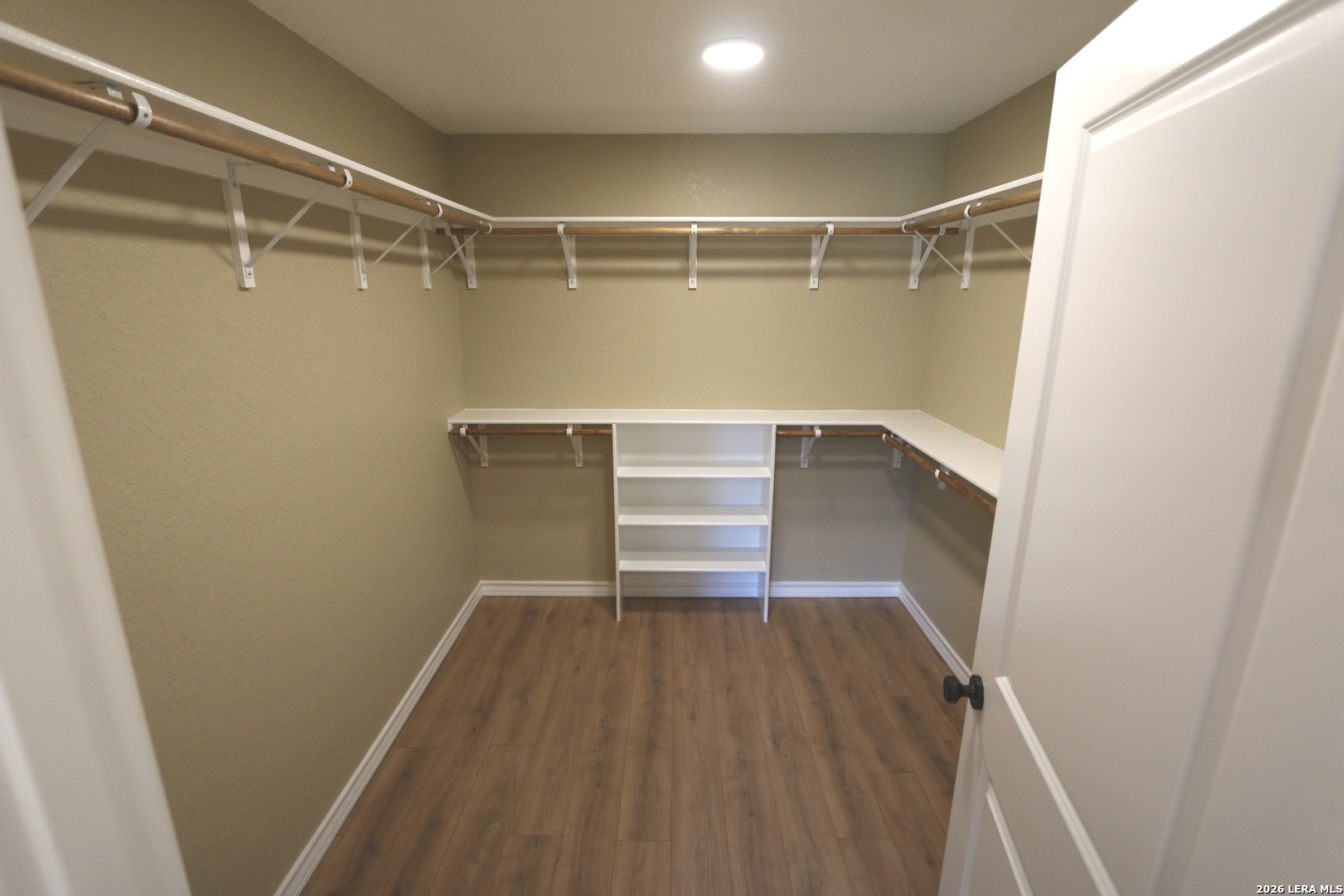 146 Hickory Run, La Vernia, TX 78121