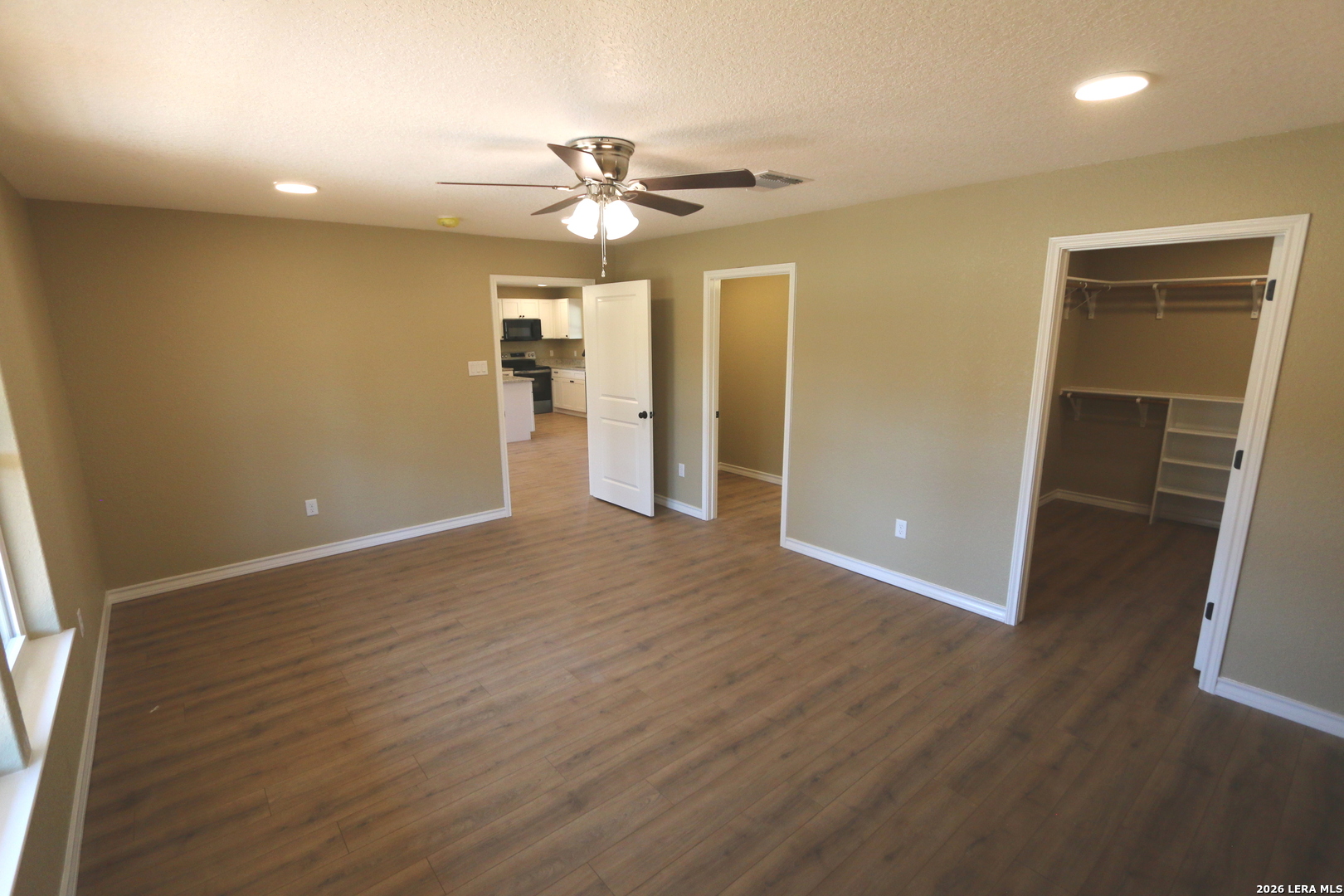 146 Hickory Run, La Vernia, TX 78121