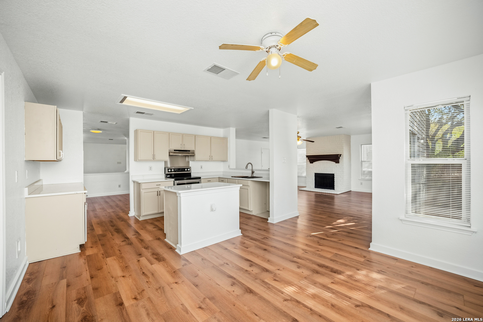 822 Empresario Dr, San Antonio, TX 78253