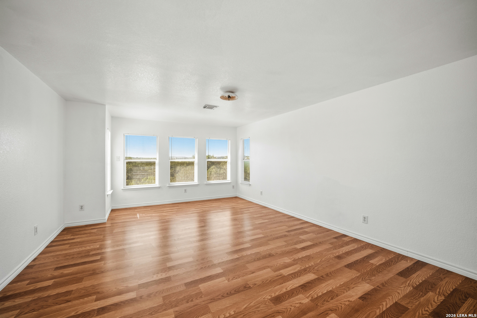 822 Empresario Dr, San Antonio, TX 78253