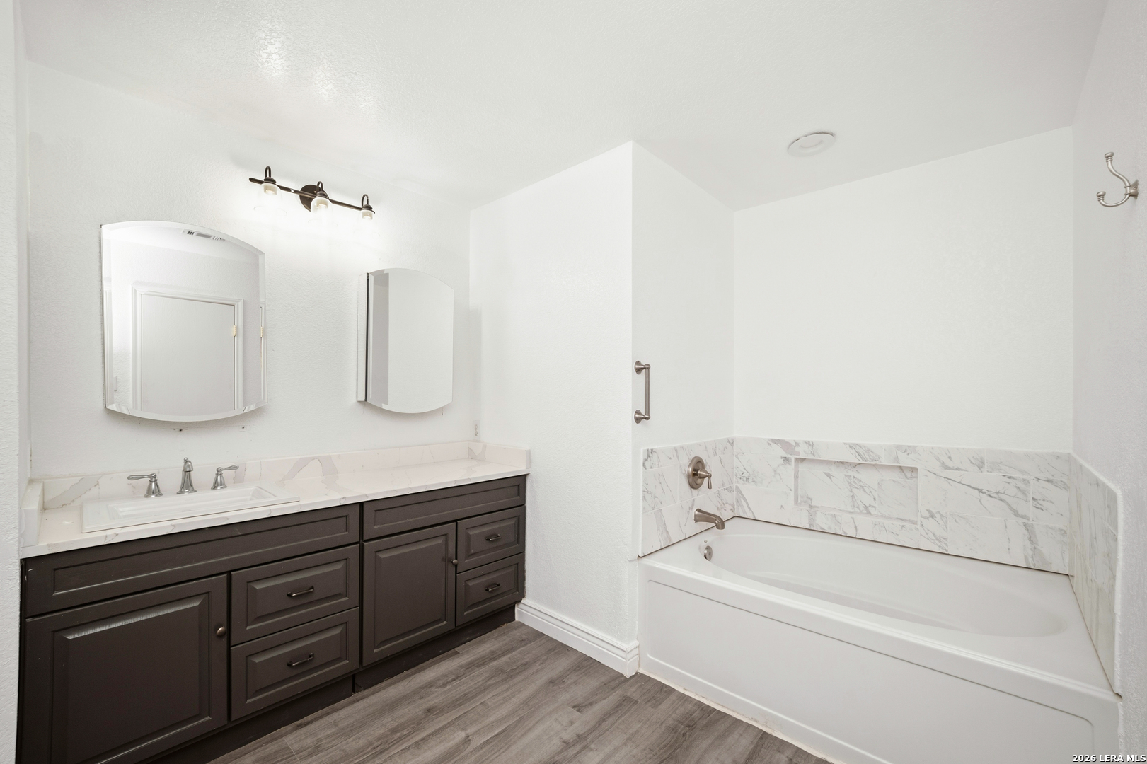 822 Empresario Dr, San Antonio, TX 78253