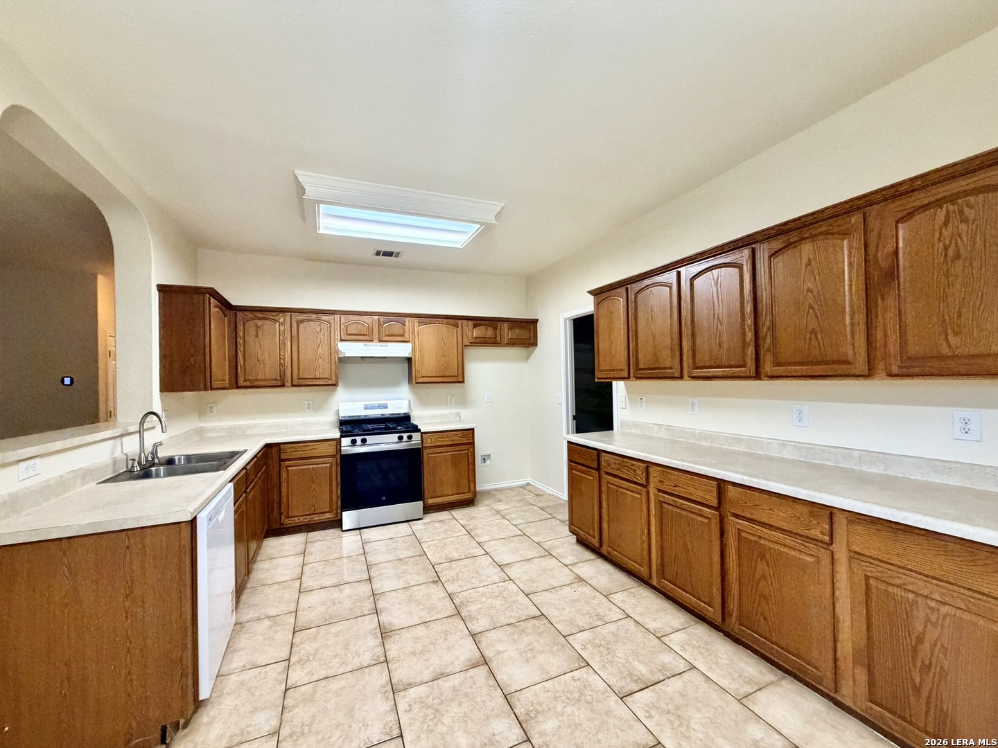 9011 BURNT PEAK, Helotes, TX 78023