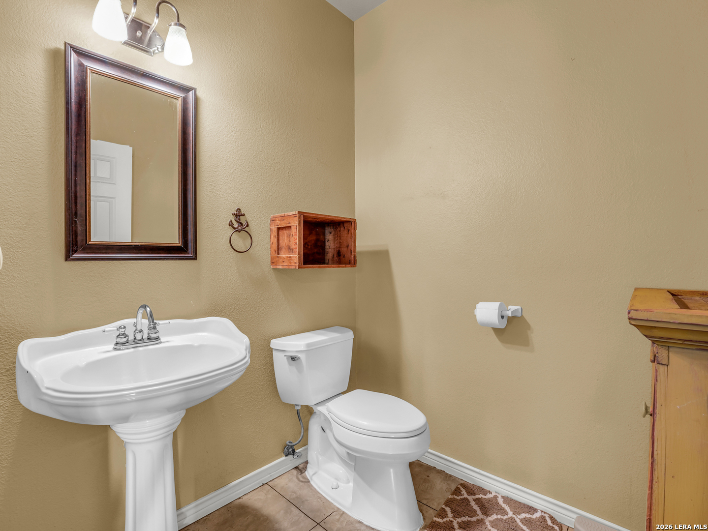 247 LIVE OAK RDG, Bandera, TX 78003