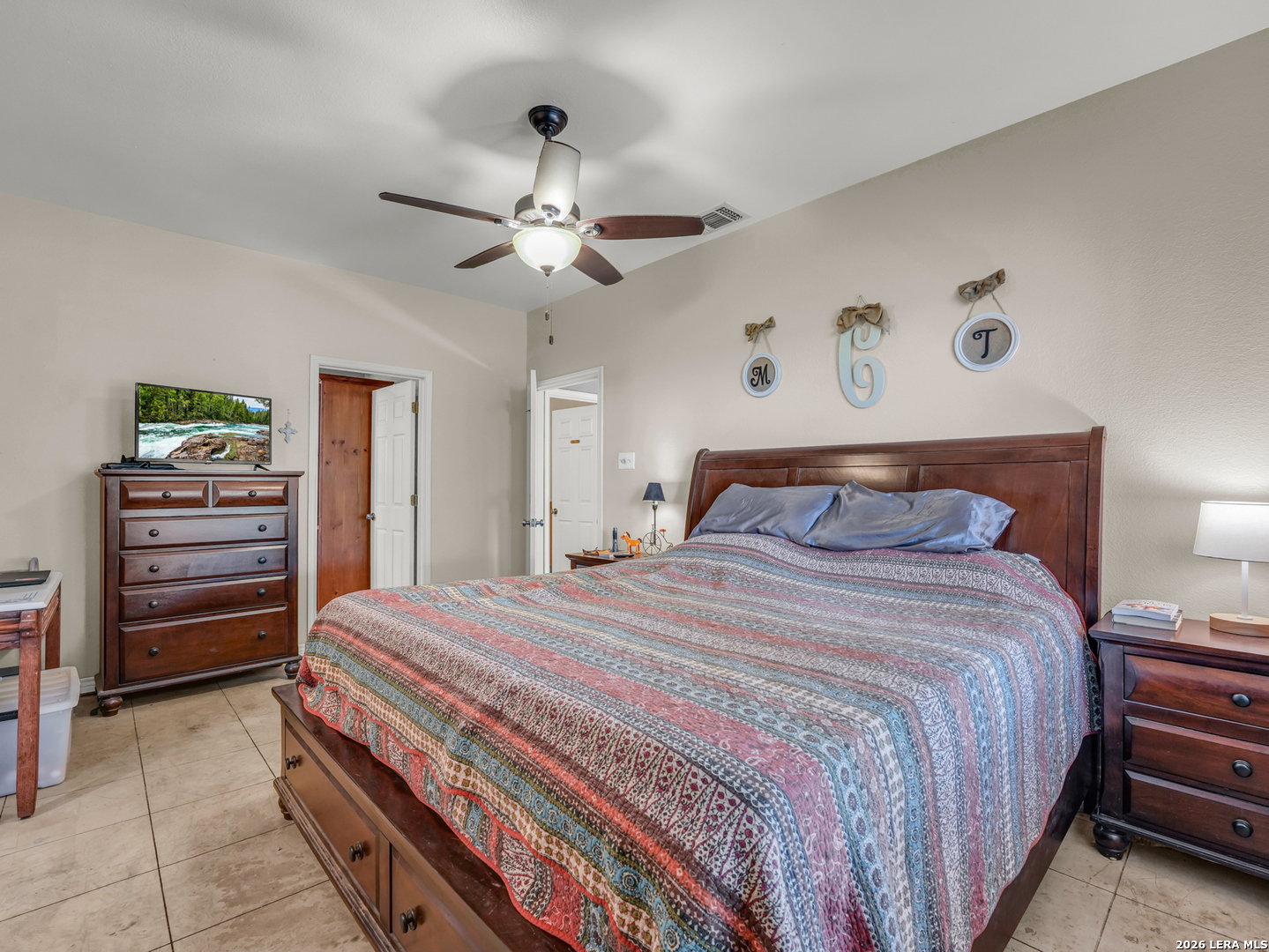 247 LIVE OAK RDG, Bandera, TX 78003