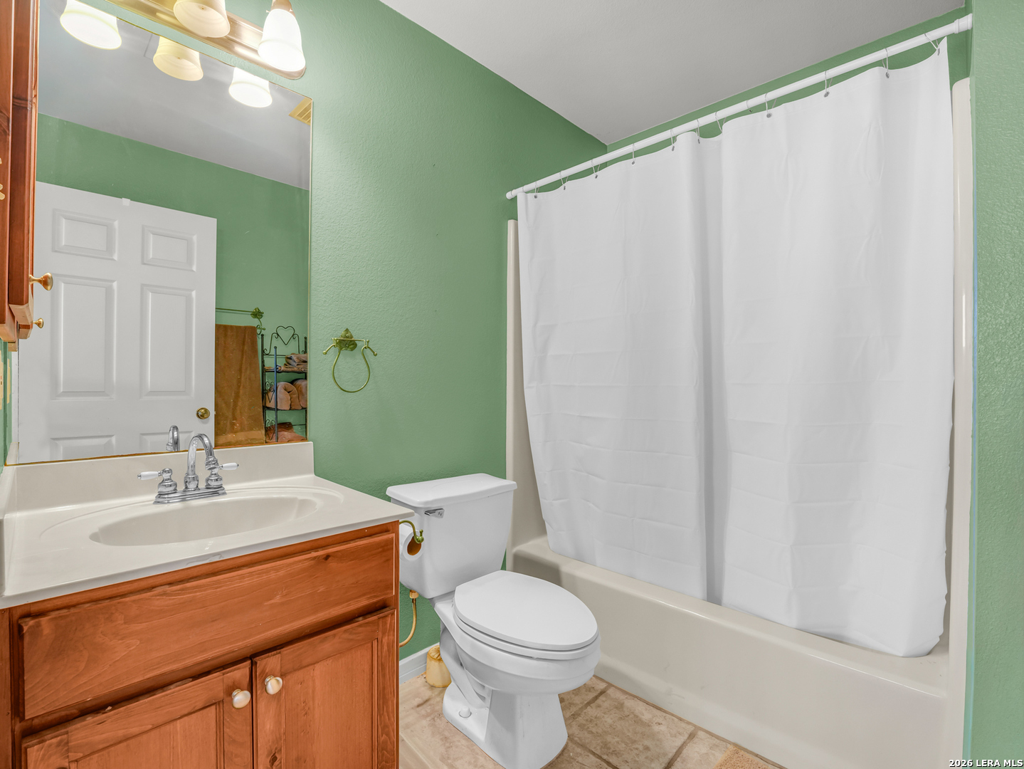247 LIVE OAK RDG, Bandera, TX 78003