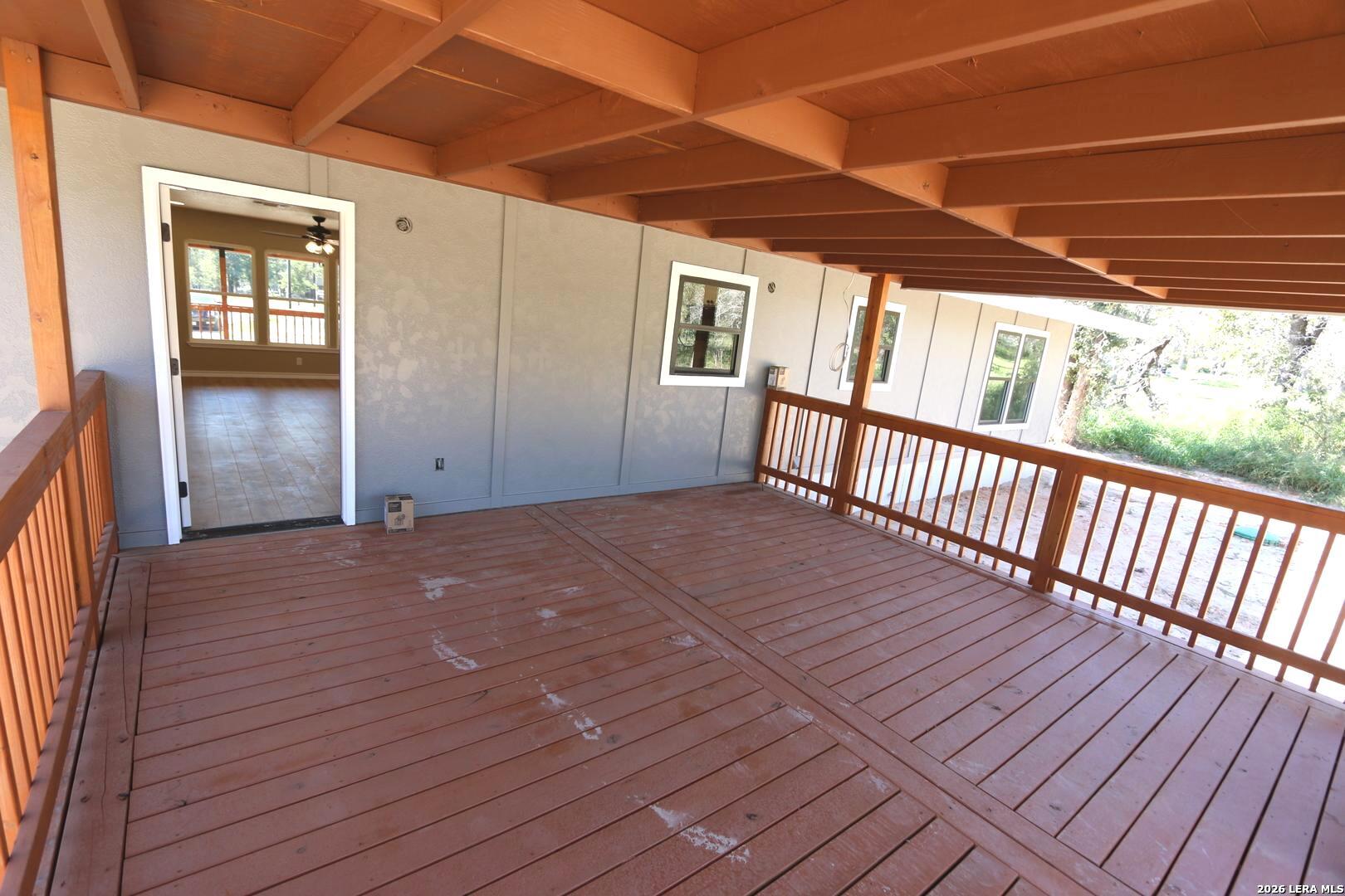 146 Hickory Run, La Vernia, TX 78121
