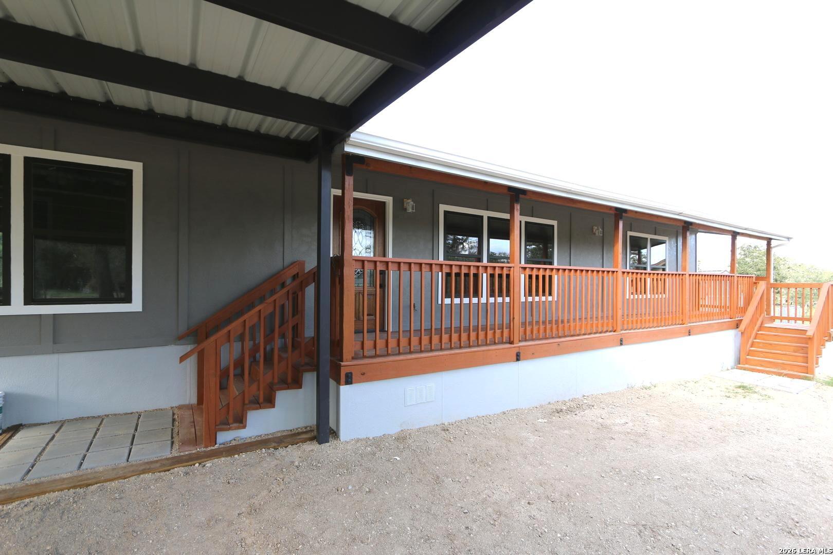 146 Hickory Run, La Vernia, TX 78121