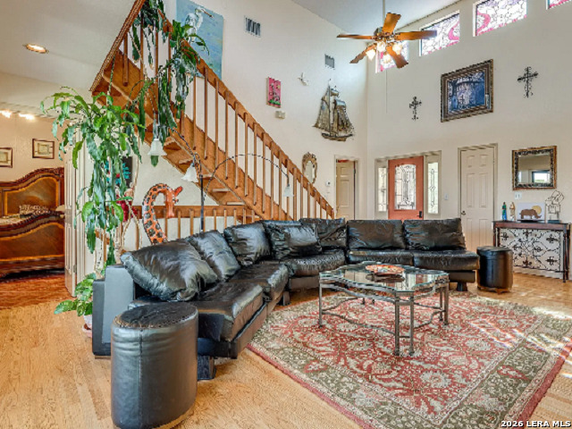 1275 Trailridge Dr, Canyon Lake, TX 78133