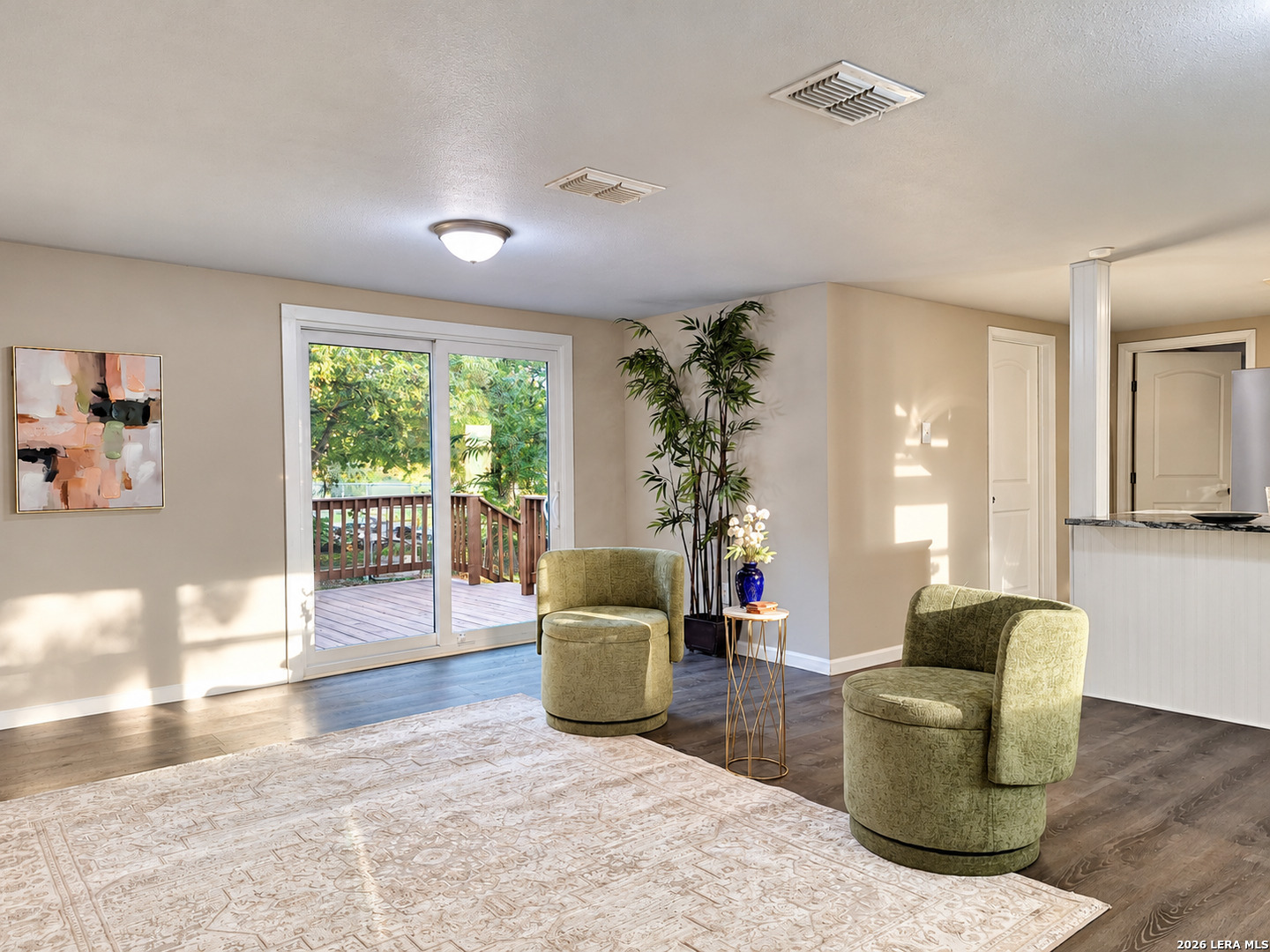 705 SHORT AVE, Seguin, TX 78155