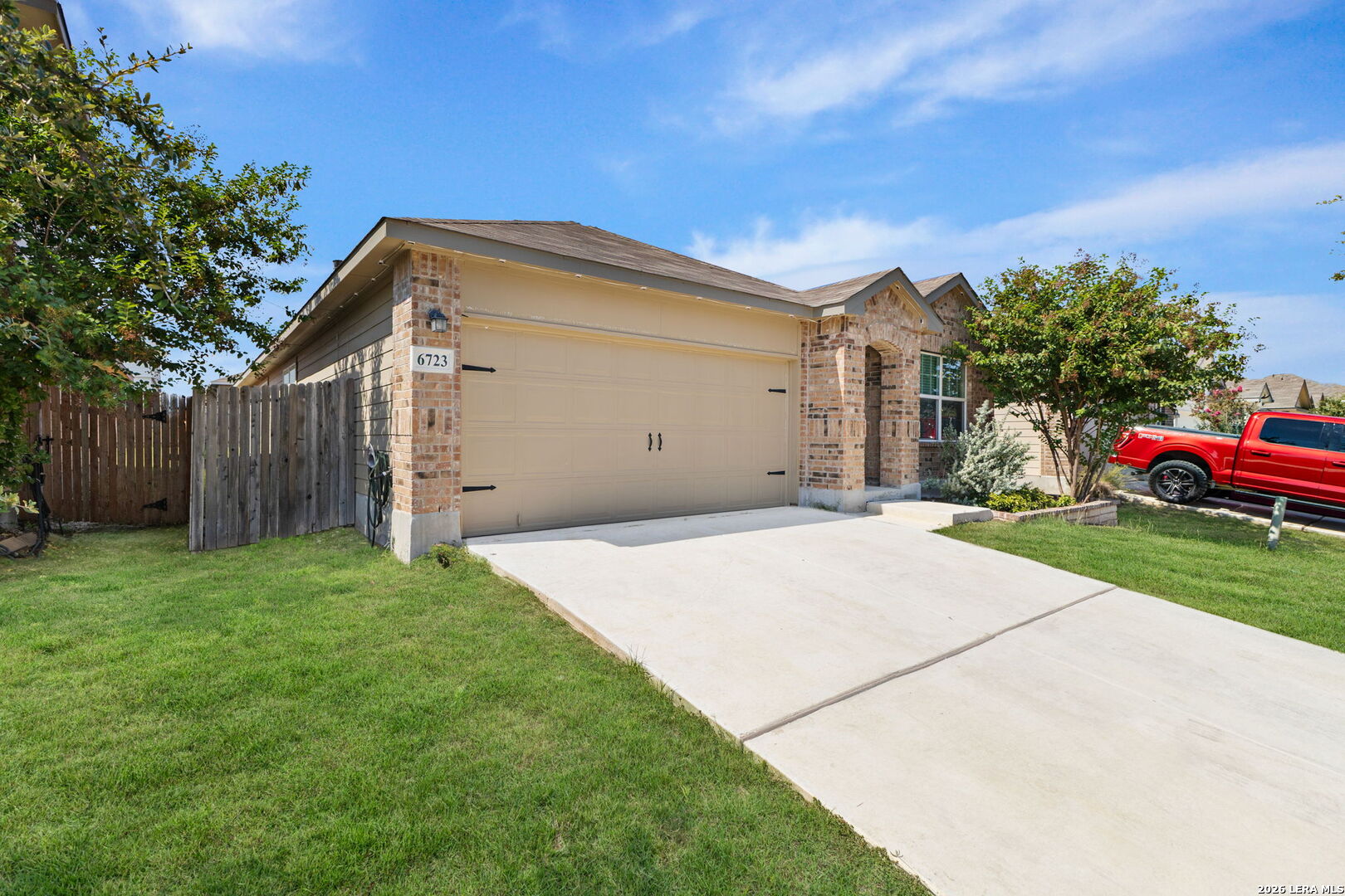 6723 HOFFMAN PLN, San Antonio, TX 78252